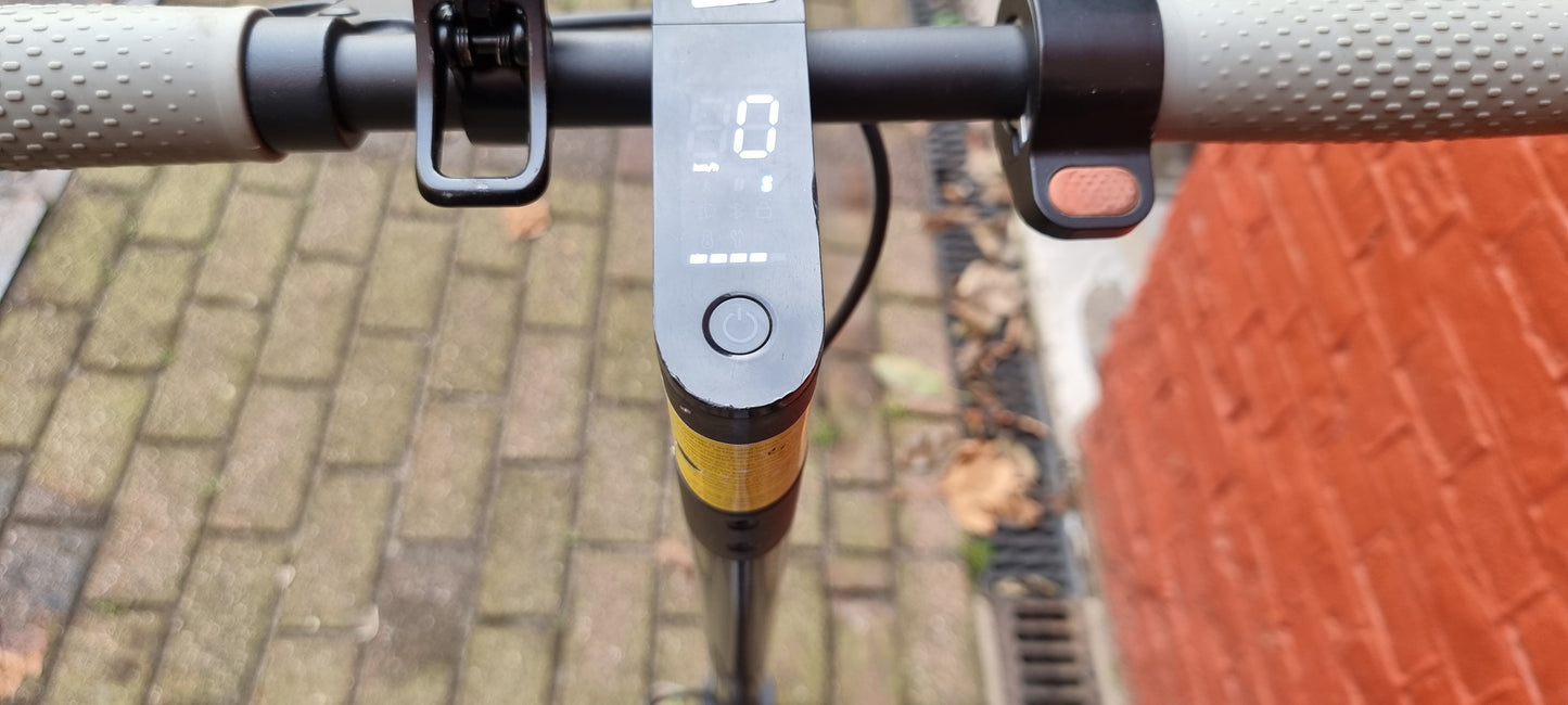 Xiaomi - Mi Electric Scooter Essential